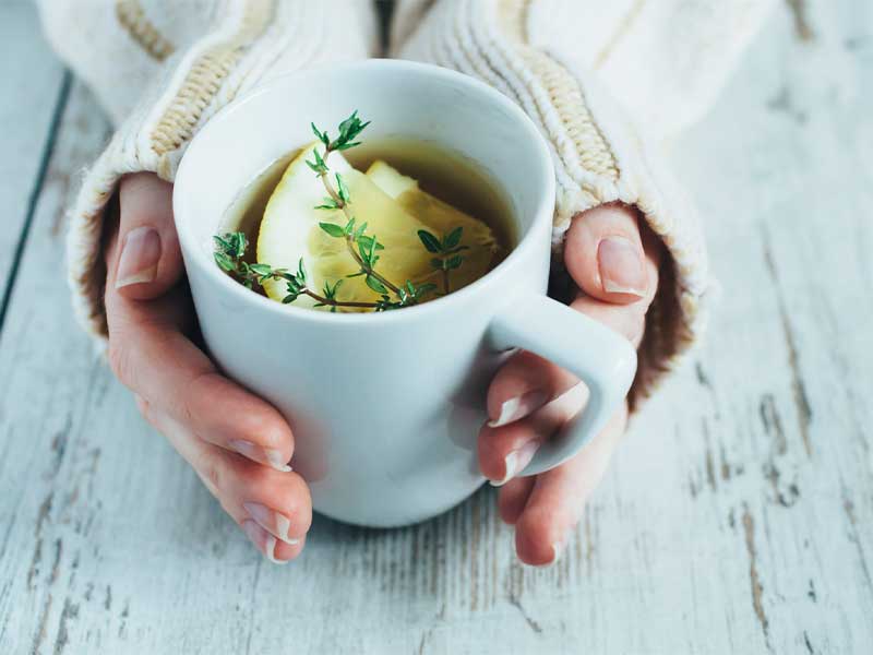 Grüner Tee enthät wichtige Antioxidantien. Die helfen bei Muskelregeneration gegen Entzündungen und binden Giftstoffe.