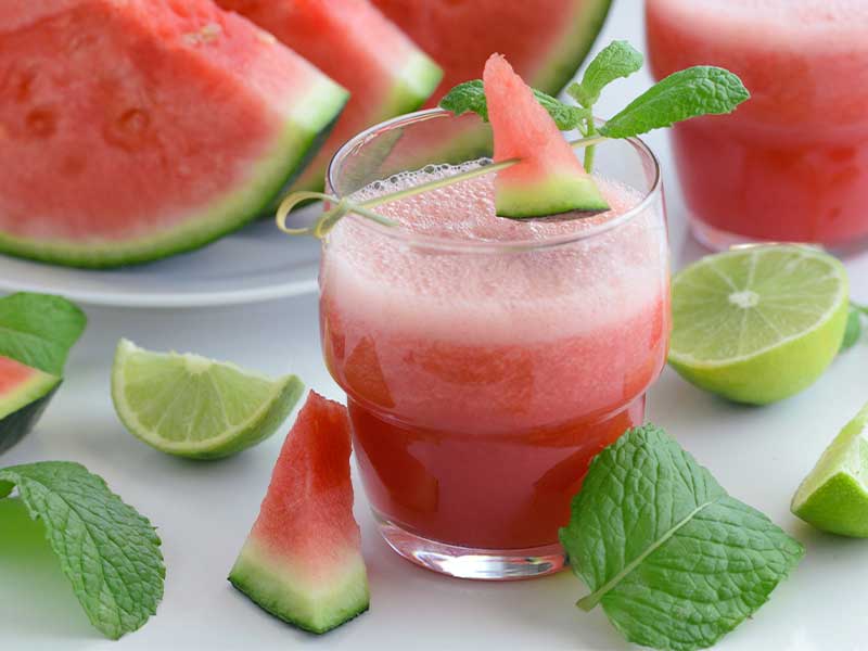 Mocktails statt Cocktails: Teste alkoholfreie Drinks – z. B. den Virgin Watermelon Daiquiri!
