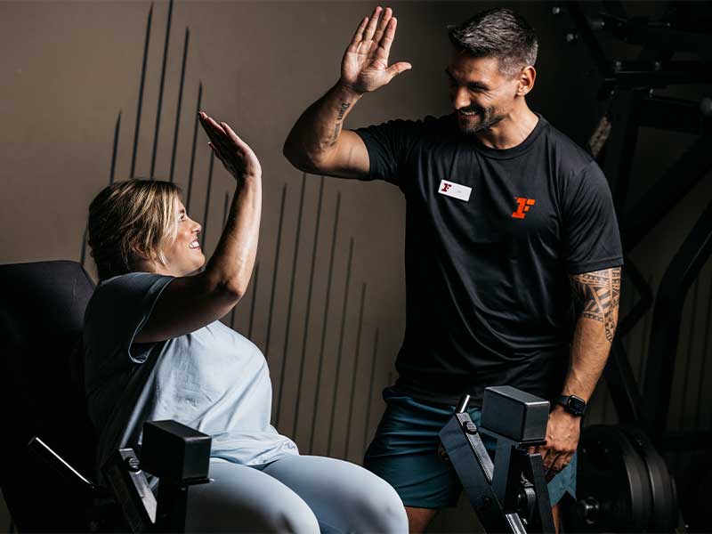 Trainingstipps für alle 3 Schwangerschafts-Trimester, Do's & Dont's für dich und dein Baby, FAQ + Trainieren als Mama bei Fitness First