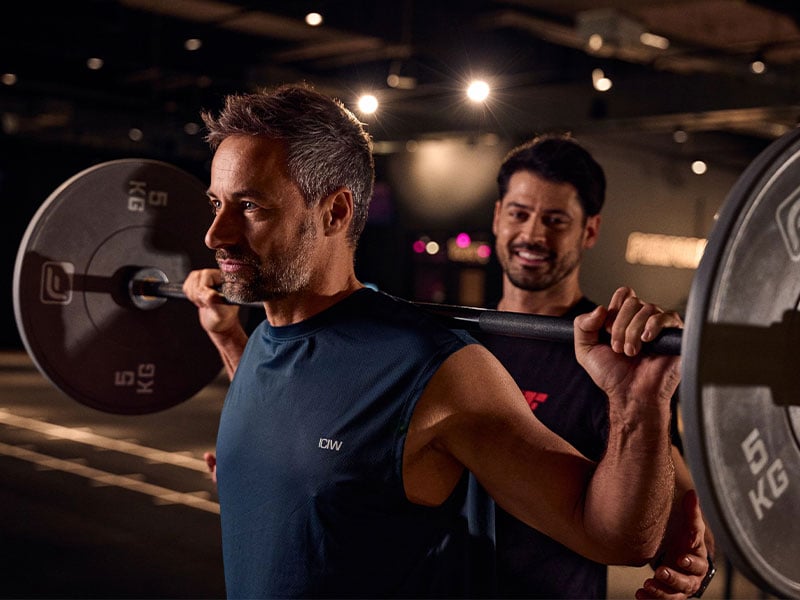 Deine (Personal) Coaches im Gym weisen dich sorgfältig ein.