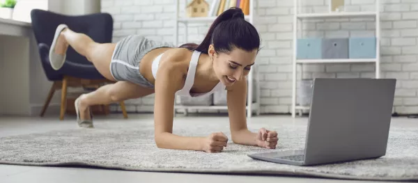 Home Workouts bei Fitness First