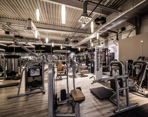 Fitness First Esslingen - Adenauerbrücke