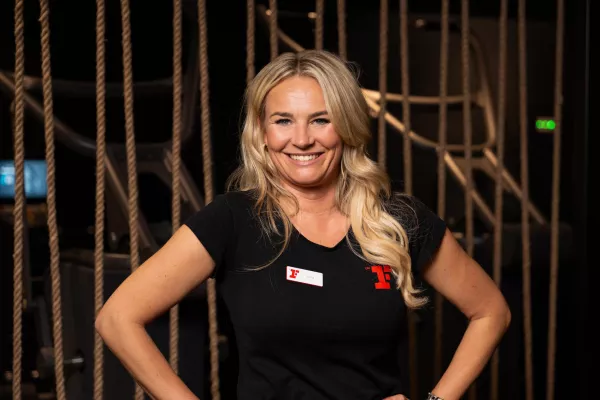 Portraitfoto von Julia Schröder
