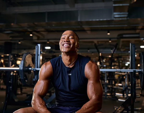 Fitness First Mann lachend