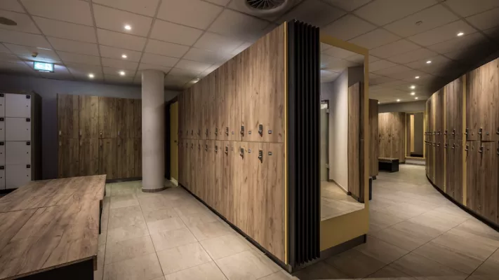Fitness First Stuttgart Umkleide