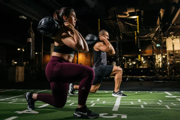 Hyrox Zirkeltraining bei Fitness First